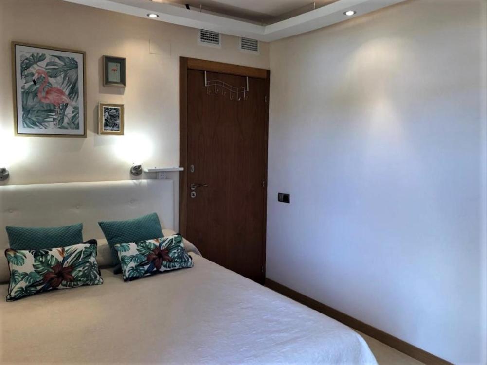 Apartamento Amposta サロウ エクステリア 写真